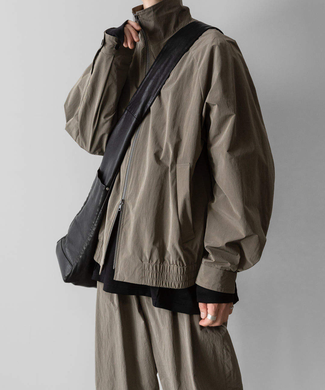 ssstein(シュタイン)のWINDPROOF NYLON ZIP JACKET - TAUPEの公式通販サイトsession福岡セレクトショップ