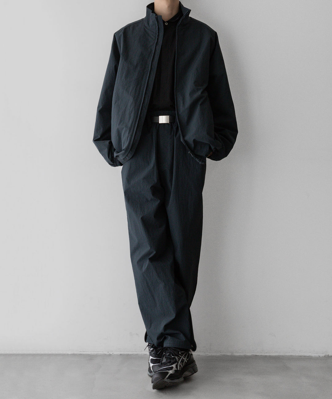 stein(シュタイン)の23AWコレクションWINDBREAKER EASY TROUSERSのDARK GREY 公式通販サイトsession福岡セレクトショップ