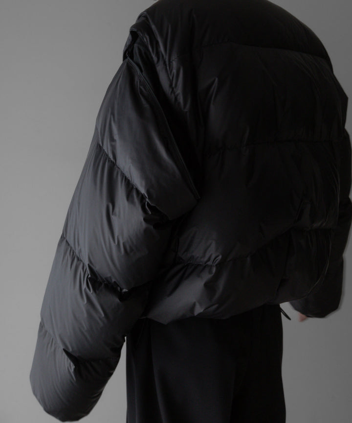 【stein】DETACHABLE SLEEVES CROPPED DOWN JACKET - BLACK