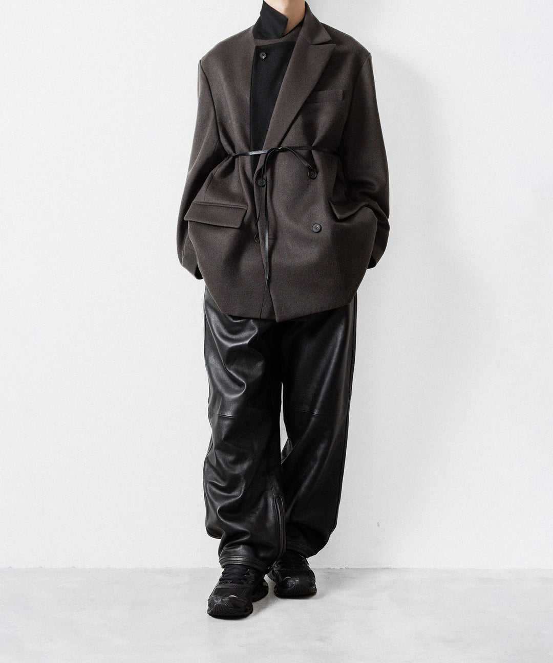 【ssstein】OVERSIZED DOUBLE LAPELED JACKET - GREY KHAKI
