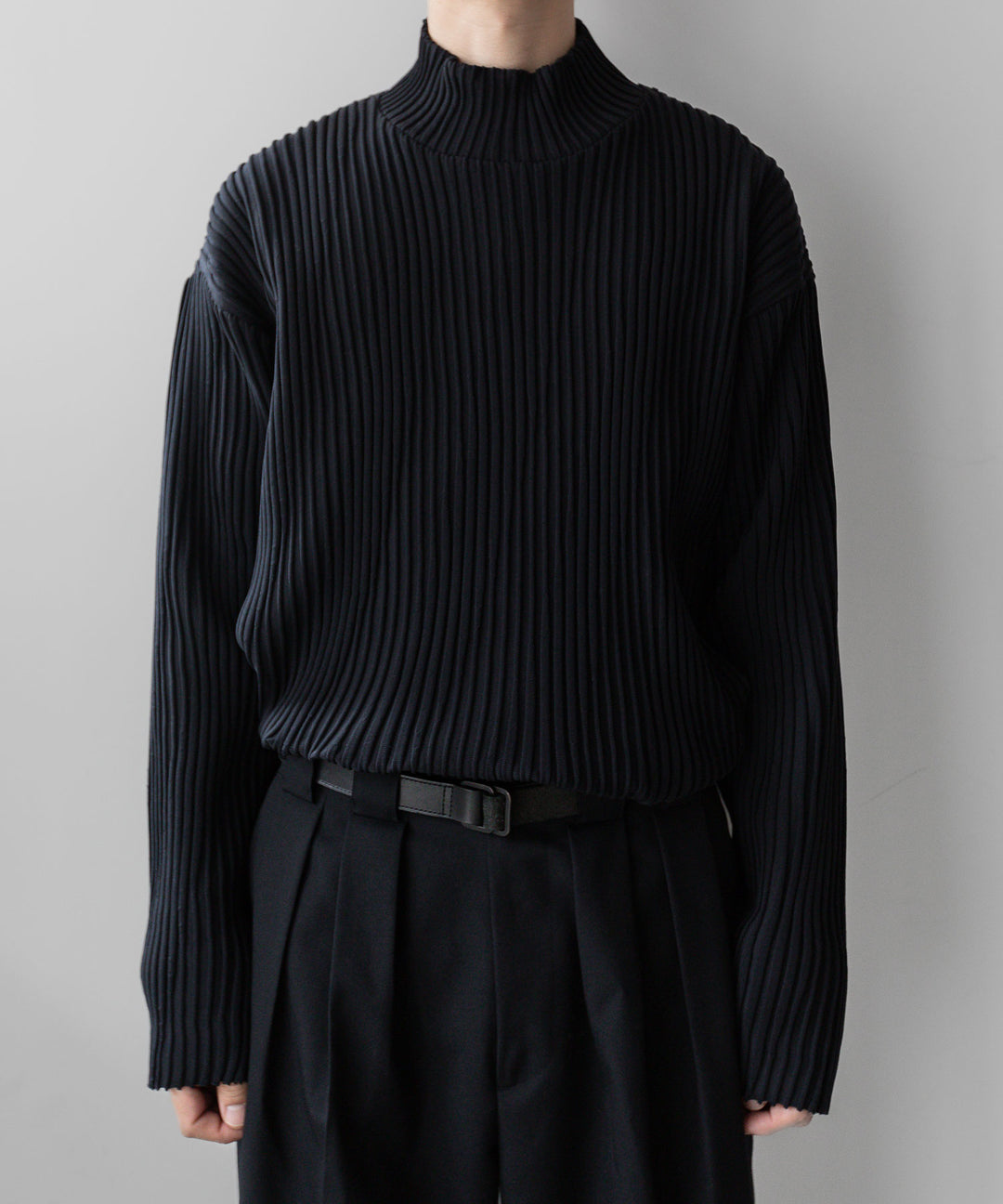 stein(シュタイン)の23AWコレクションOBLIQUE PATTERNED KNIT LSのBLACK