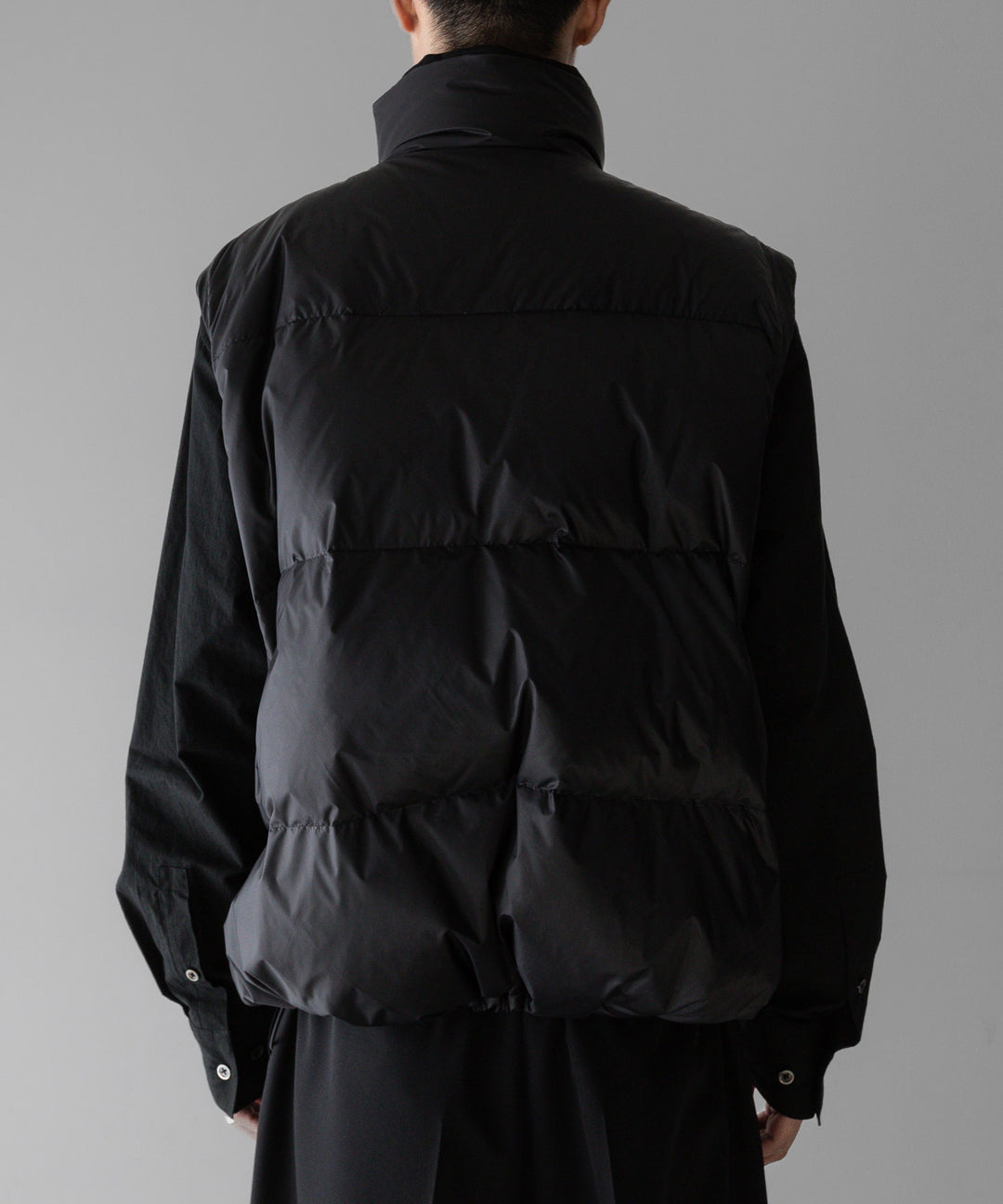 【stein】DETACHABLE SLEEVES CROPPED DOWN JACKET - BLACK