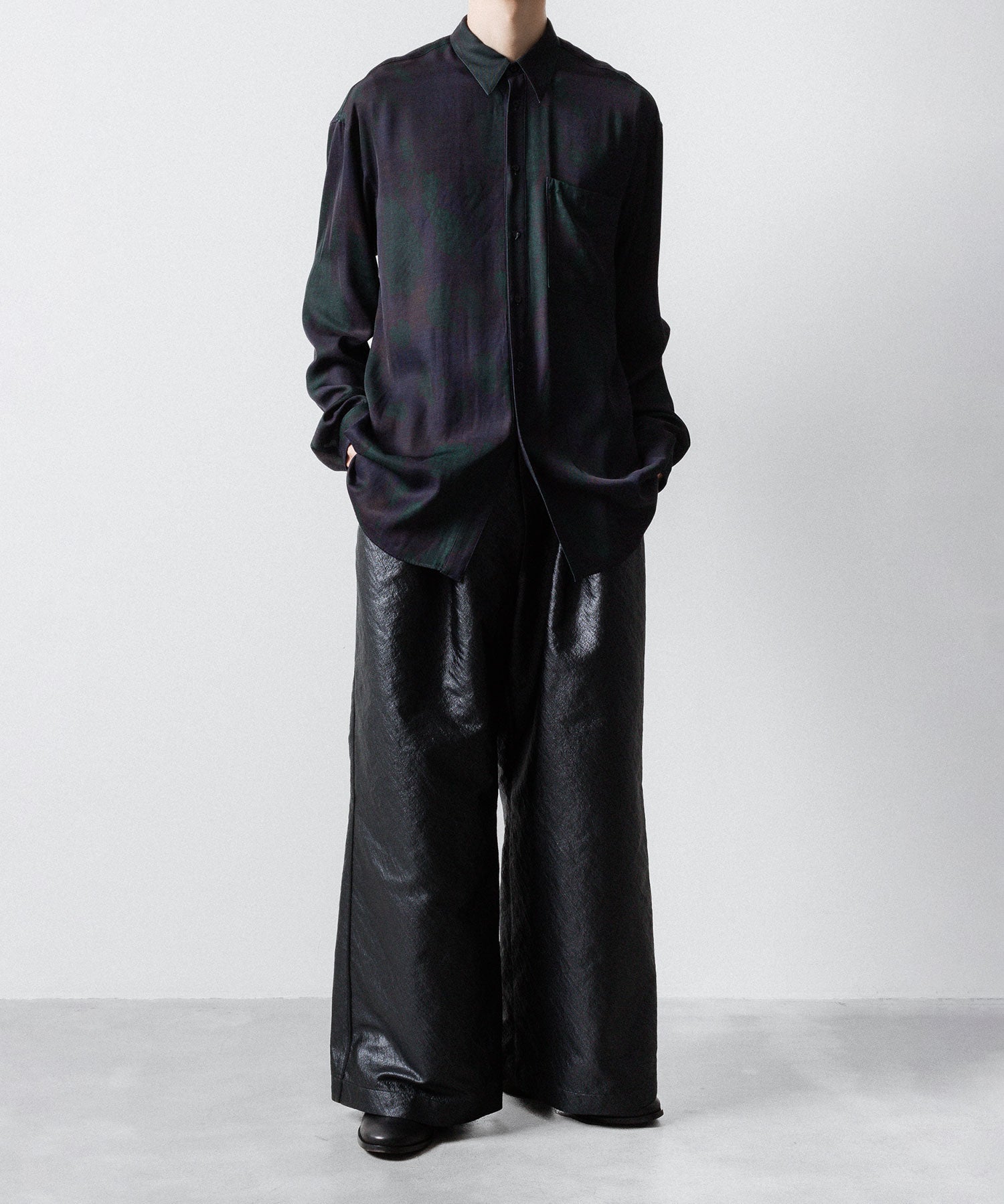 ANTHEM A-アンセムエーのLEATHER LIKE 2TUCK WIDE PANTSのBLACK公式通販サイトsession福岡セレクトショップ