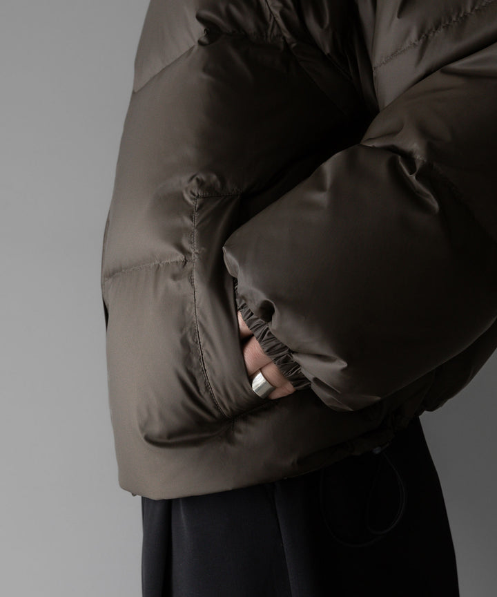 【stein】DETACHABLE SLEEVES CROPPED DOWN JACKET - MILITARY KHAKI