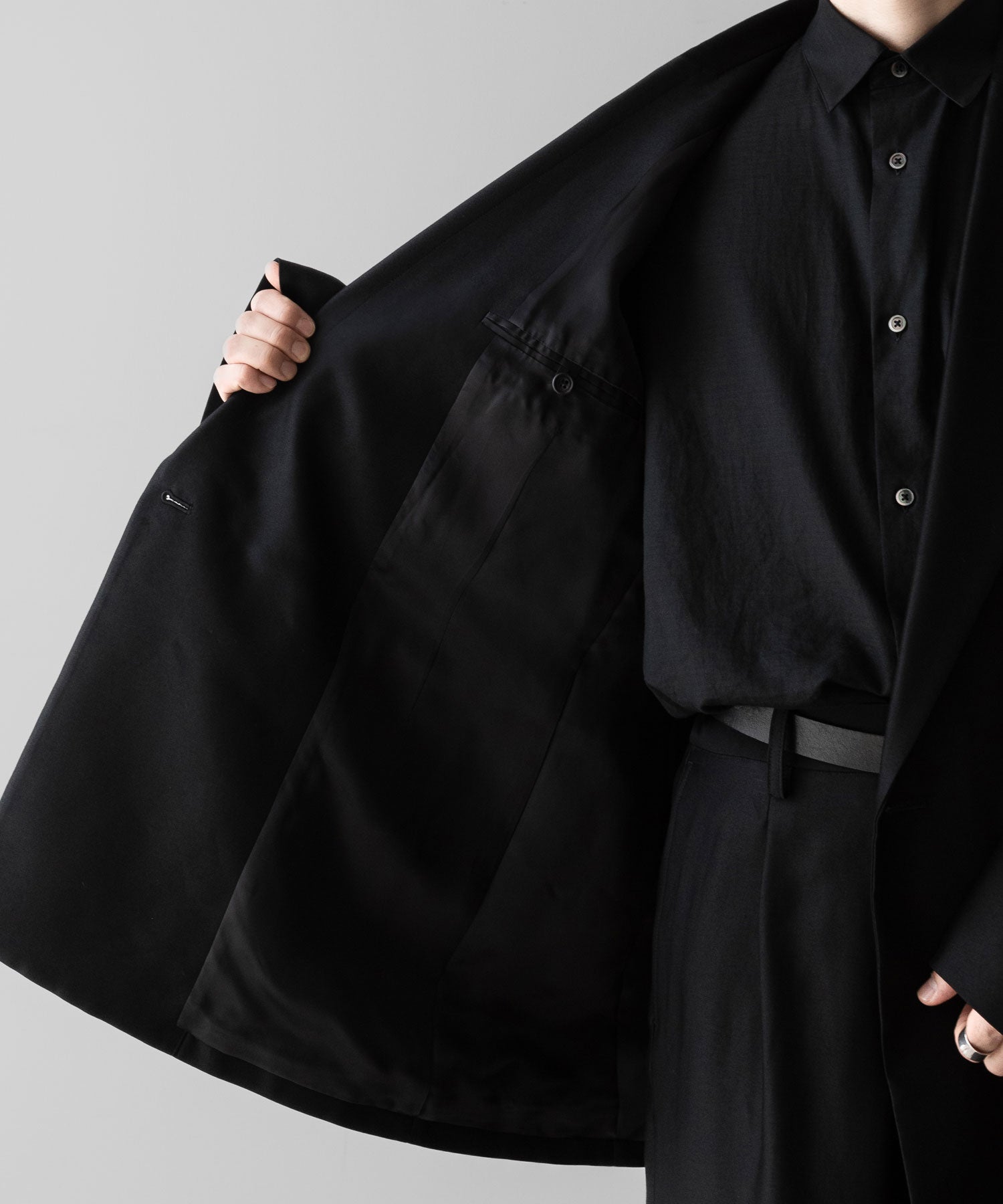 ssstein(シュタイン)のOVERSIZED PEAK LAPEL LONG JACKET - BLACKの公式通販サイトsession福岡セレクトショップ