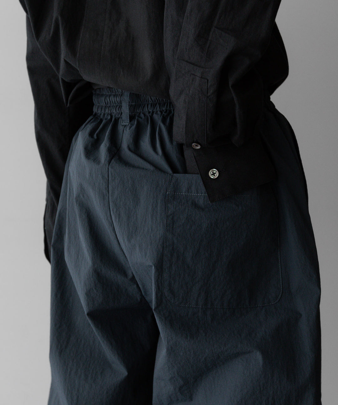 stein(シュタイン)の23AWコレクションWINDBREAKER EASY TROUSERSのDARK GREY 公式通販サイトsession福岡セレクトショップ