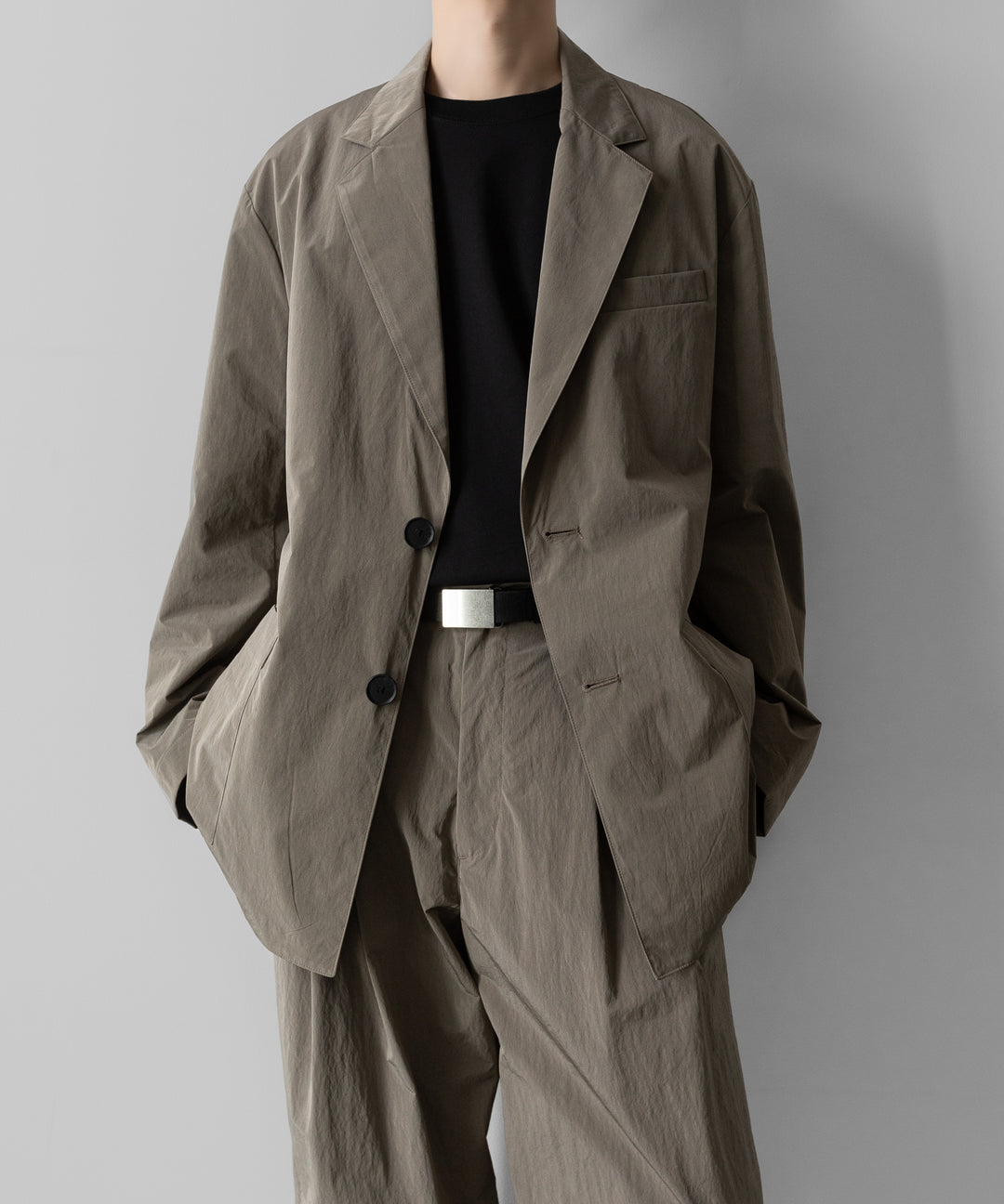 ssstein(シュタイン)の WINDPROOF NYLON SINGLE BREASTED JACKET - TAUPEの公式通販サイトsession福岡セレクトショップ