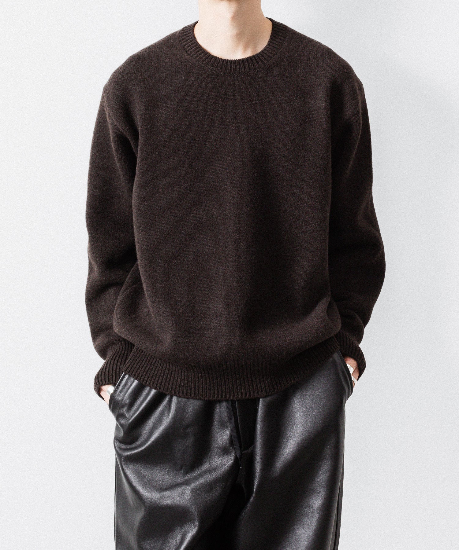 【ssstein】EXTRA FINE WOOL WARM KNIT CREW NECK LS - DARK BROWN