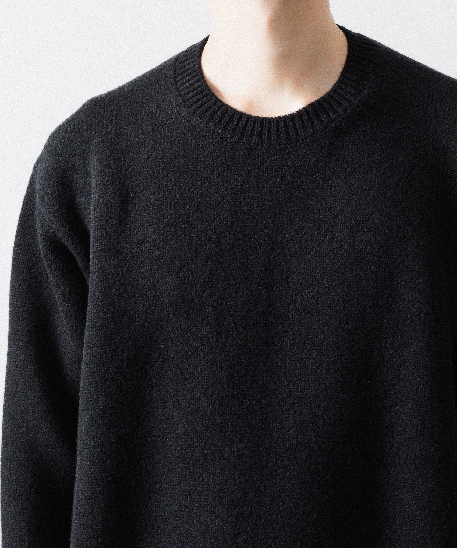 【ssstein】EXTRA FINE WOOL WARM KNIT CREW NECK LS - BLACK