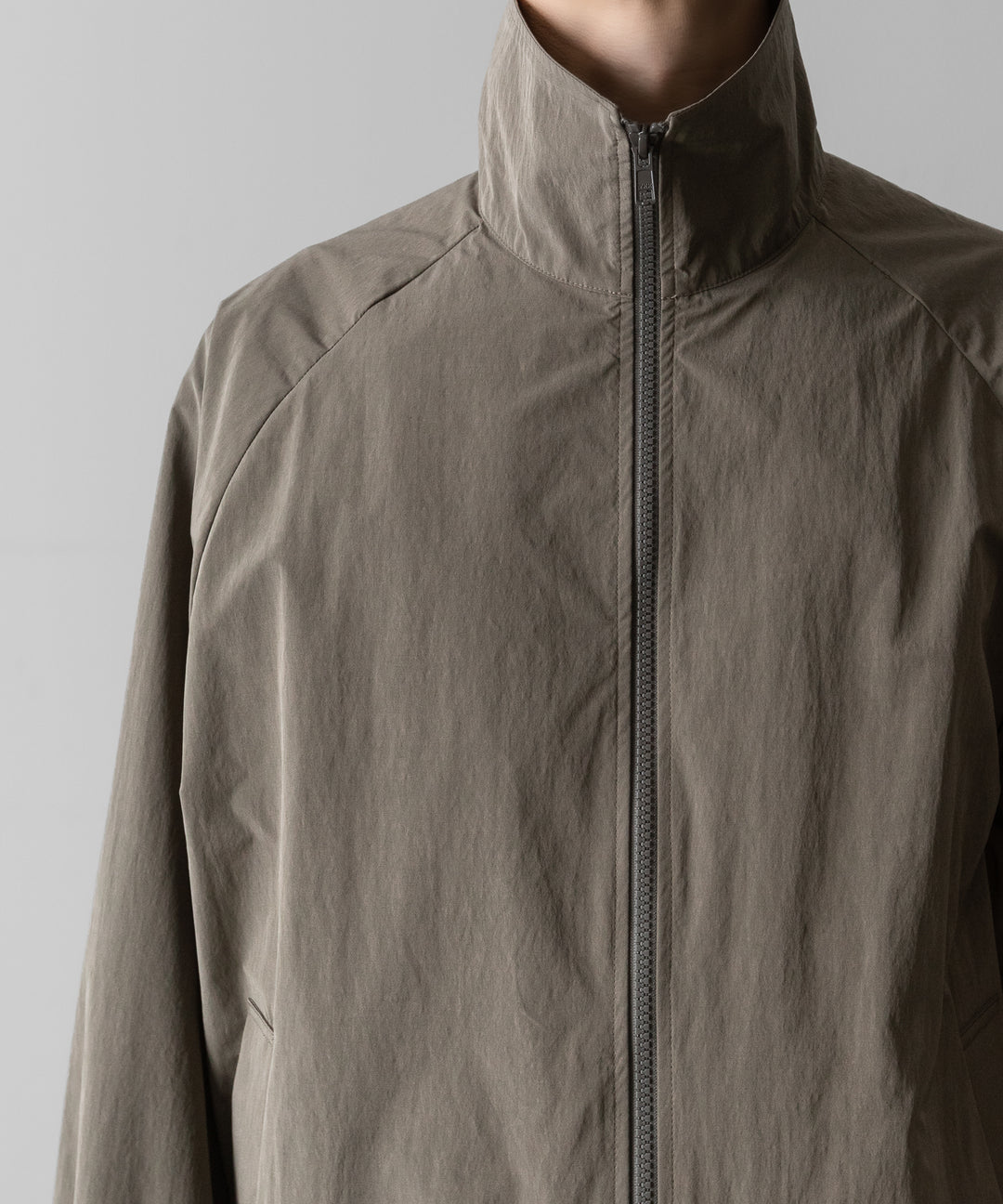 ssstein(シュタイン)のWINDPROOF NYLON ZIP JACKET - TAUPEの公式通販サイトsession福岡セレクトショップ