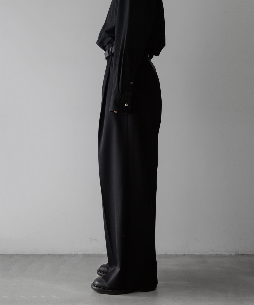stein(シュタイン)の24SSコレクションEXTRA WIDE TROUSERS のBLACK sessionセッション福岡セレクトショップ 公式通販サイト  代替テキストを編集