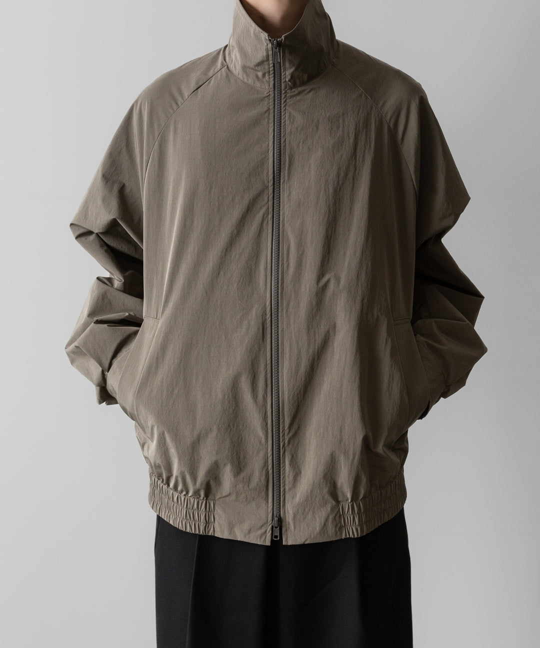 ssstein(シュタイン)のWINDPROOF NYLON ZIP JACKET - TAUPEの公式通販サイトsession福岡セレクトショップ