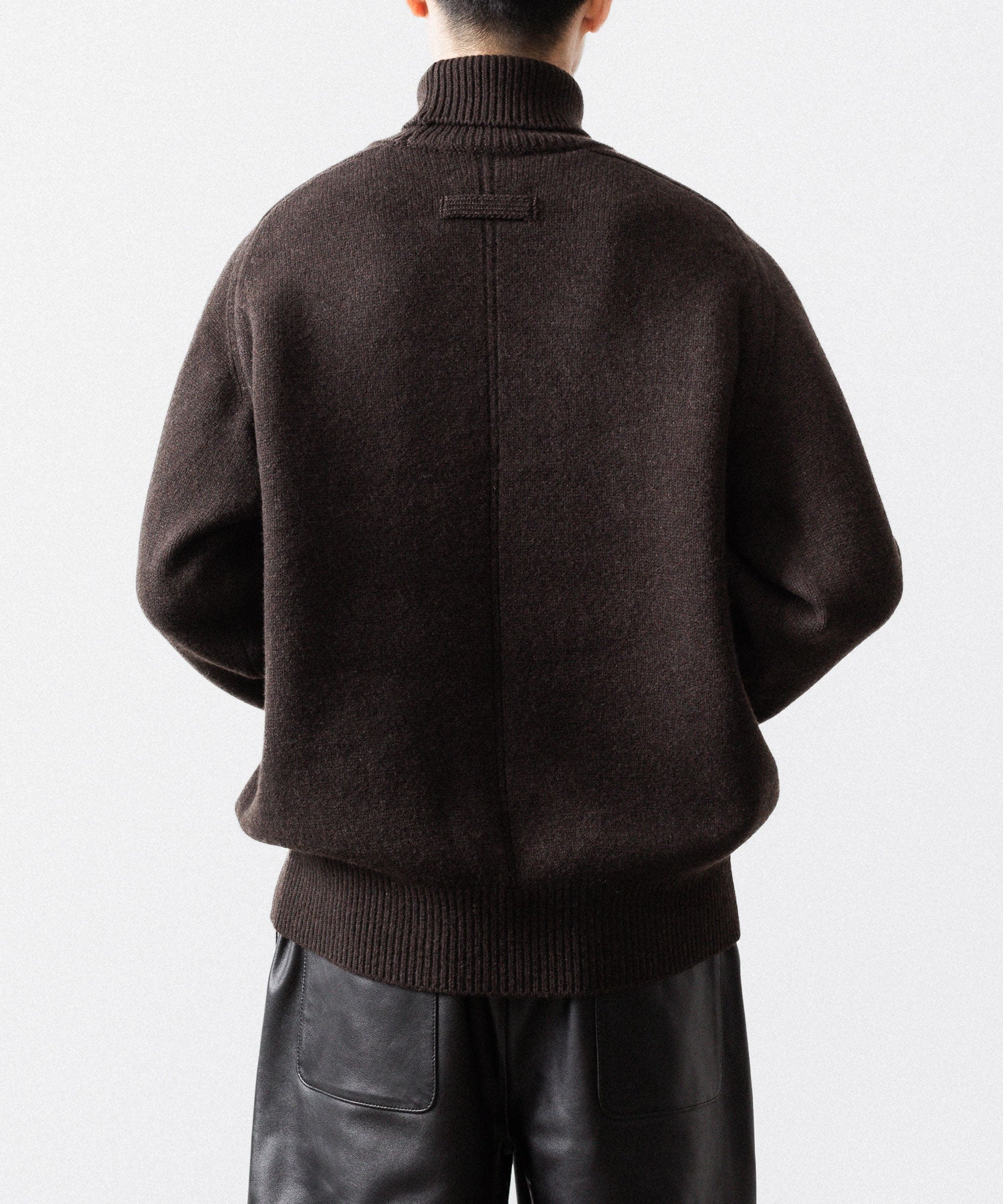 ssstein(シュタイン)のEXTRA FINE WOOL WARM KNIT TURTLE NECK LS - DARK BROWNの公式通販サイトsession福岡セレクトショップ