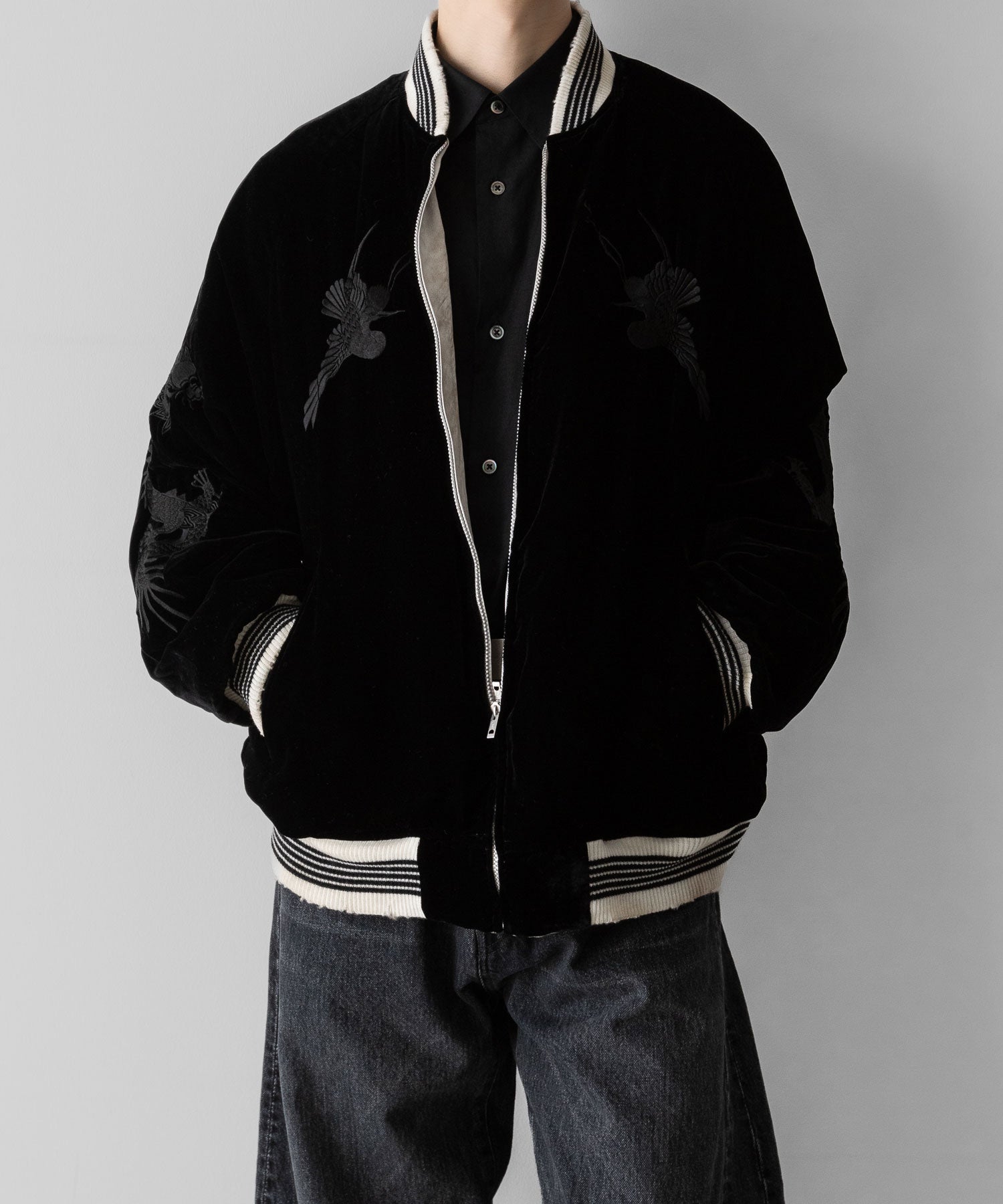 ssstein(シュタイン)×KEITAMARUYAMAのVINTAGE SATIN / VELVET REVERSIBLE ZIP JACKET - GREIGE×BLACKの公式通販サイトsession福岡セレクトショップ