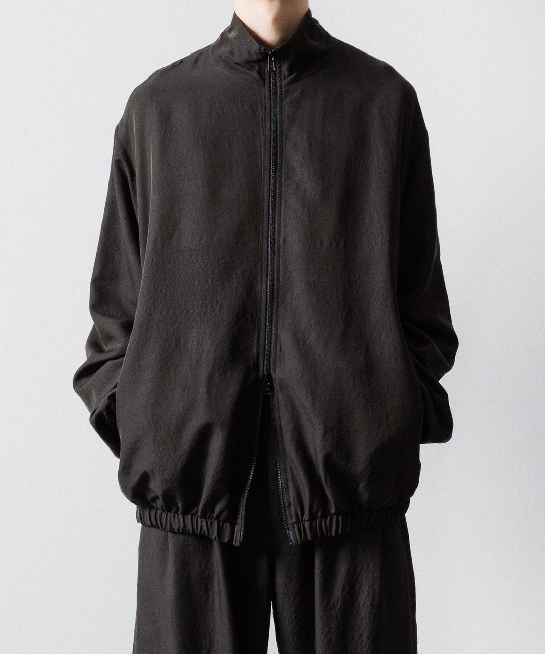 ssstein(シュタイン)のWOOL/SILK SHIRRED LIGHT ZIP JACKET - DARK CHARCOALの公式通販サイトsession福岡セレクトショップ