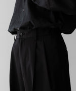 画像をギャラリービューアに読み込む, ssstein(シュタイン)のTWO TUCK EASY TROUSERS - BLACKの公式通販サイトsession福岡セレクトショップ
