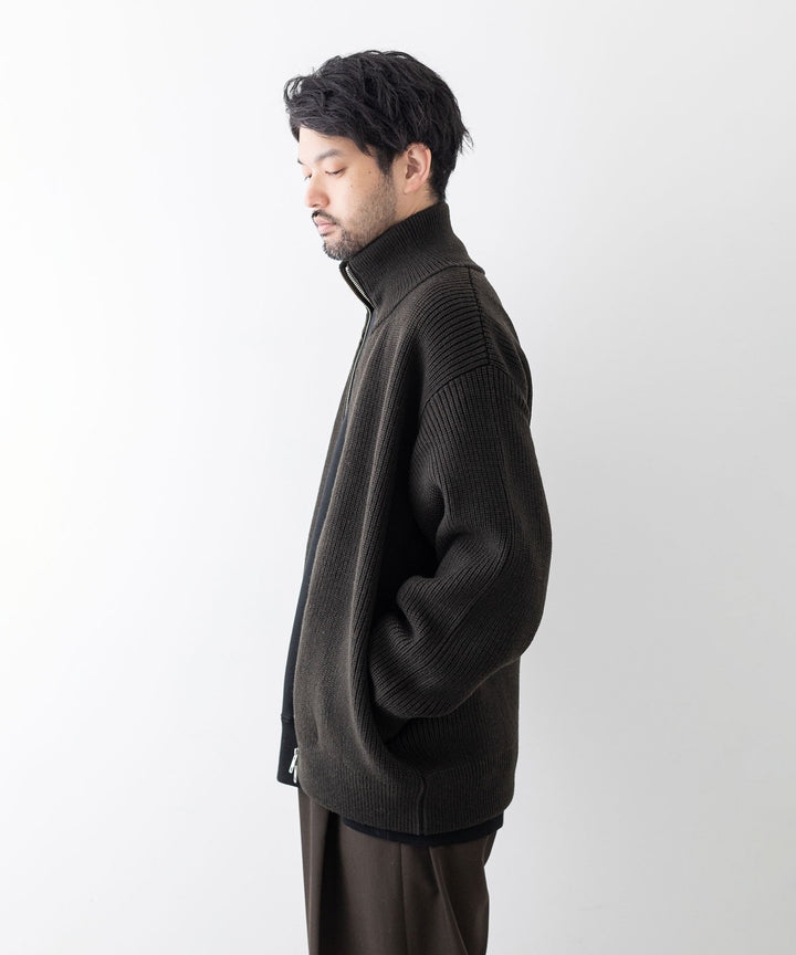 stein(シュタイン)の23AWコレクションOVERSIZED DRIVERS KNIT ZIP JACKETのMILITARY KHAKI