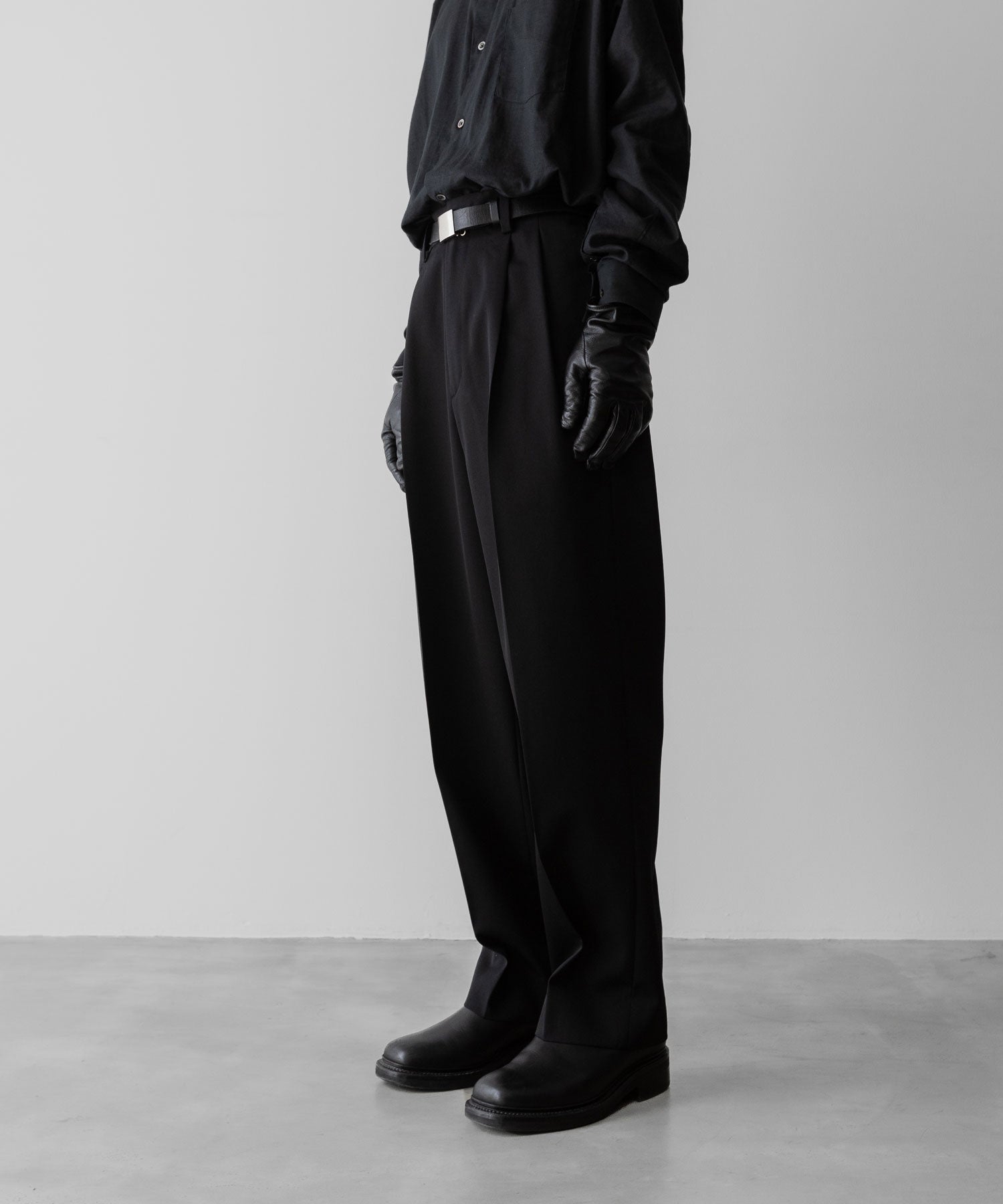 ssstein(シュタイン)のTWO TUCK EASY TROUSERS - BLACKの公式通販サイトsession福岡セレクトショップ