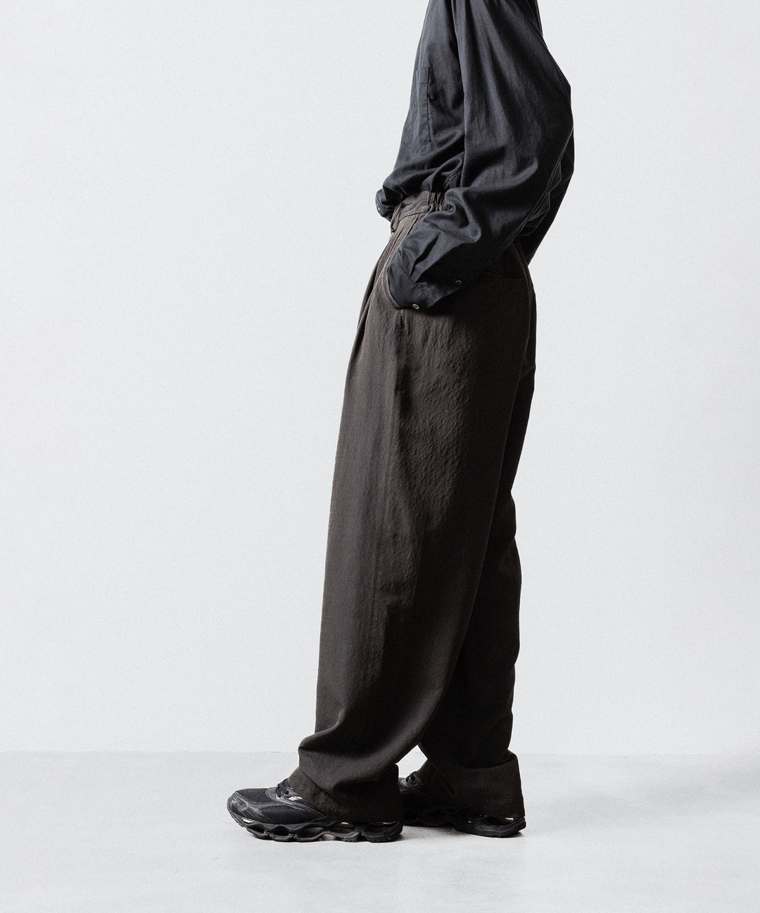 ssstein(シュタイン)のWOOL/SILK WIDE EASY TROUSERS - DARK CHARCOALの公式通販サイトsession福岡セレクトショップ