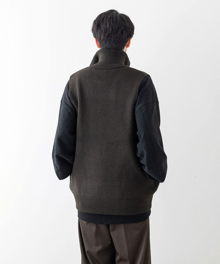 stein(シュタイン)の23AWコレクションOVERSIZED DRIVERS KNIT ZIP VESTのMILITARY KHAKI