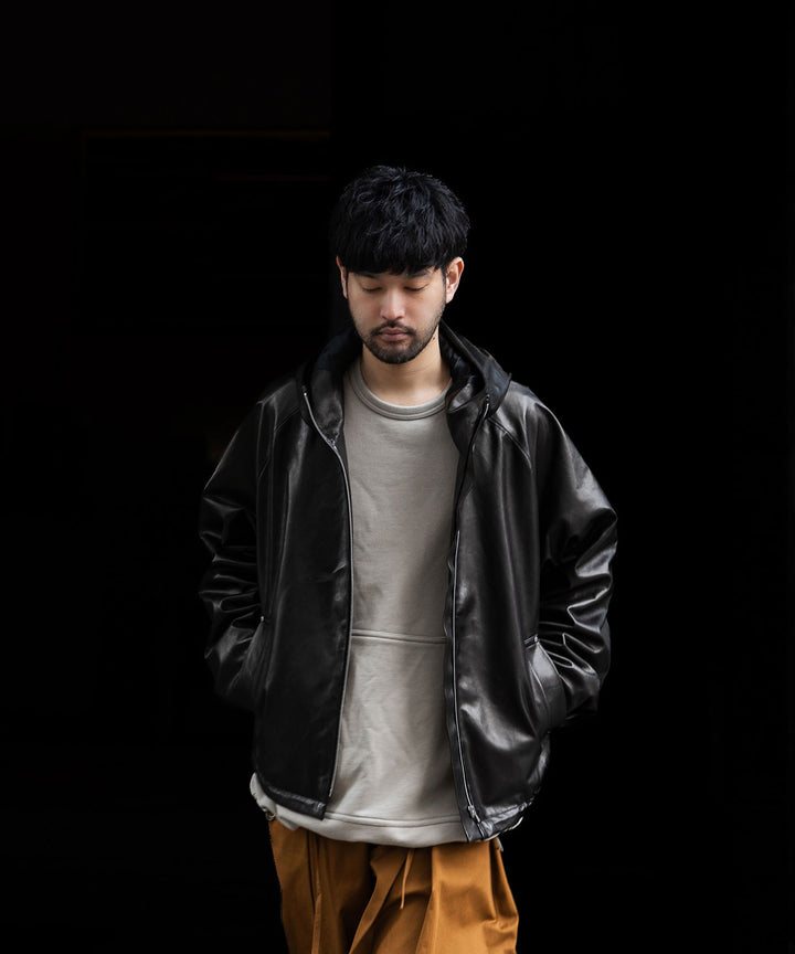 stein(シュタイン)の24SSコレクションLEATHER HOODED SHORT JACKETのBLACK