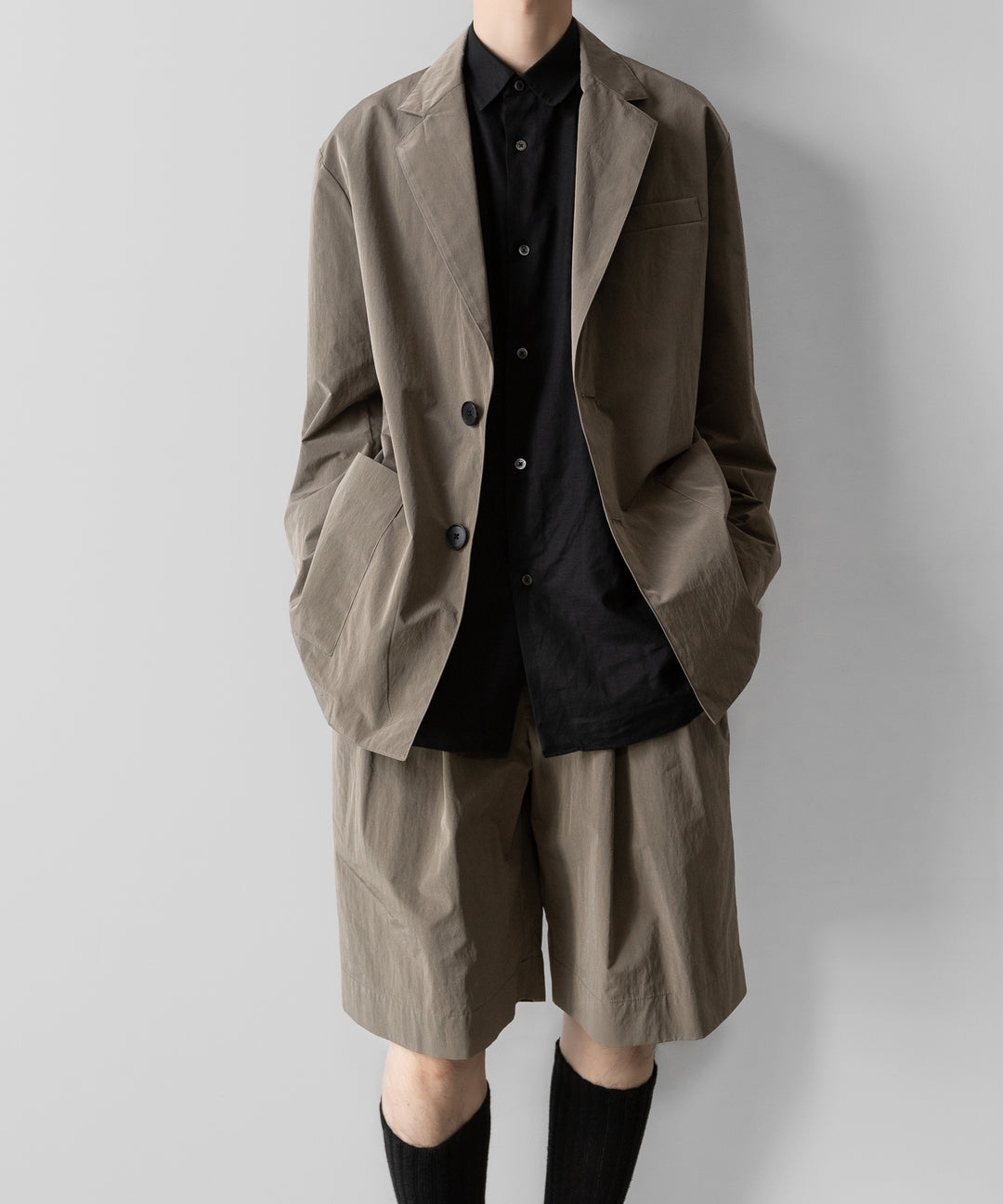 ssstein(シュタイン)の WINDPROOF NYLON SINGLE BREASTED JACKET - TAUPEの公式通販サイトsession福岡セレクトショップ