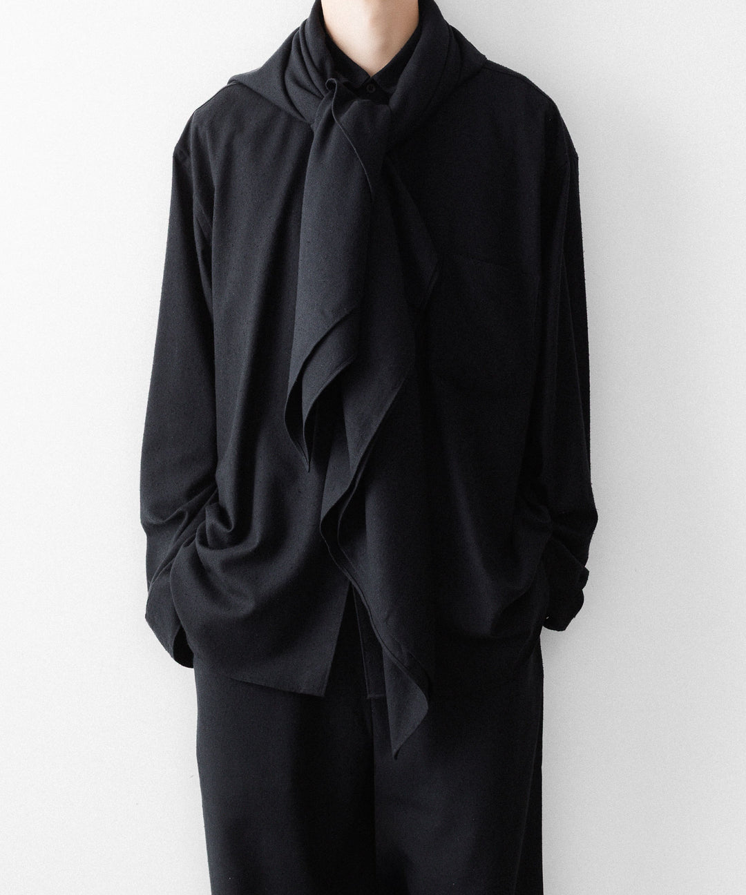 INTÉRIM インテリムのSILK NOIL SQUARE CLOTH STOLEのBLACK 公式通販サイトsession福岡セレクトショップ
