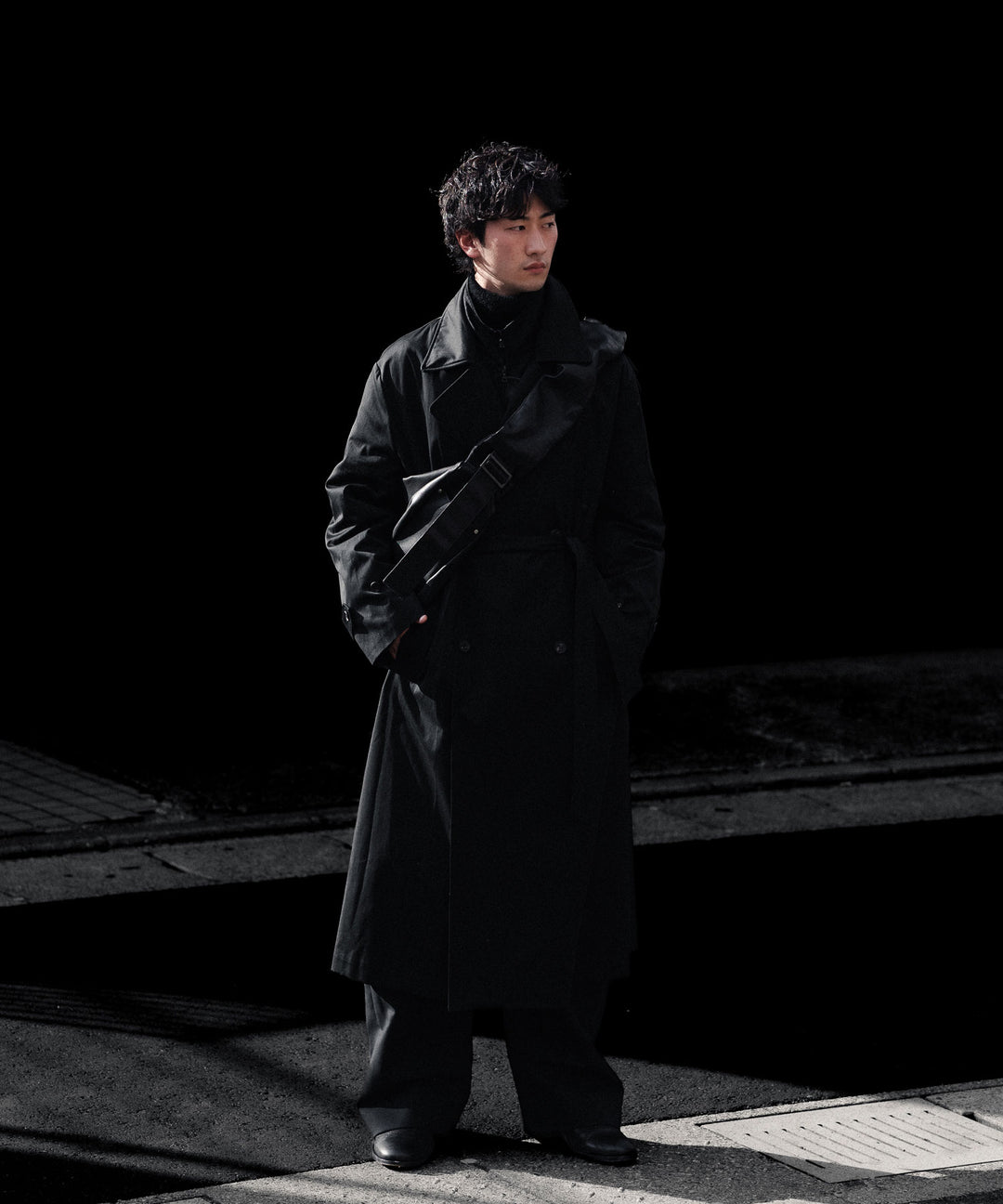 ssstein(シュタイン)のCOTTON SATIN OVERSIZED DOUBLE BREASTED COAT - BLACKの公式通販サイトsession福岡セレクトショップ
