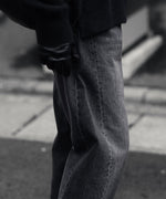 画像をギャラリービューアに読み込む, ssstein(シュタイン)のTWIST CUT DENIM JEANS - BLACKの公式通販サイトsession福岡セレクトショップ
