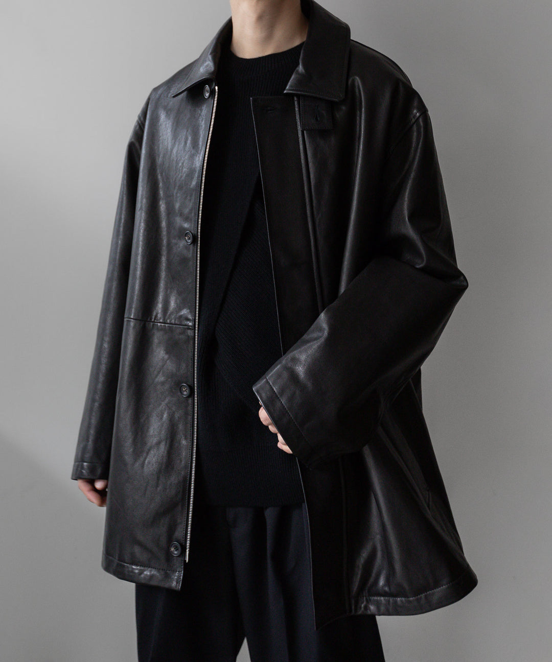 stein(シュタイン)の23AWコレクションCROSSOVER KNIT LSのBLACK