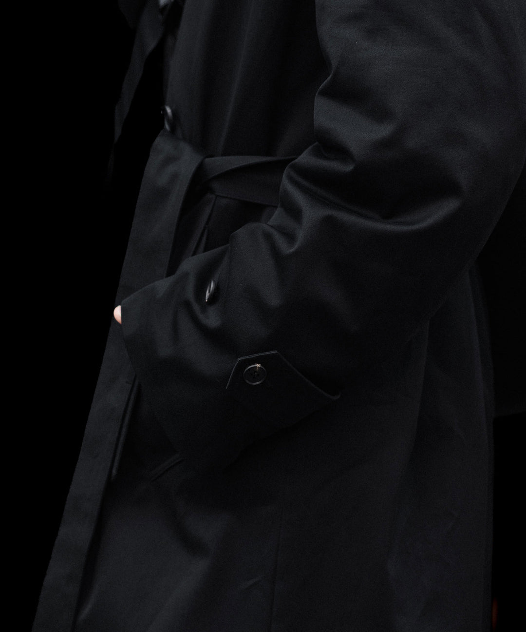 ssstein(シュタイン)のCOTTON SATIN OVERSIZED DOUBLE BREASTED COAT - BLACKの公式通販サイトsession福岡セレクトショップ