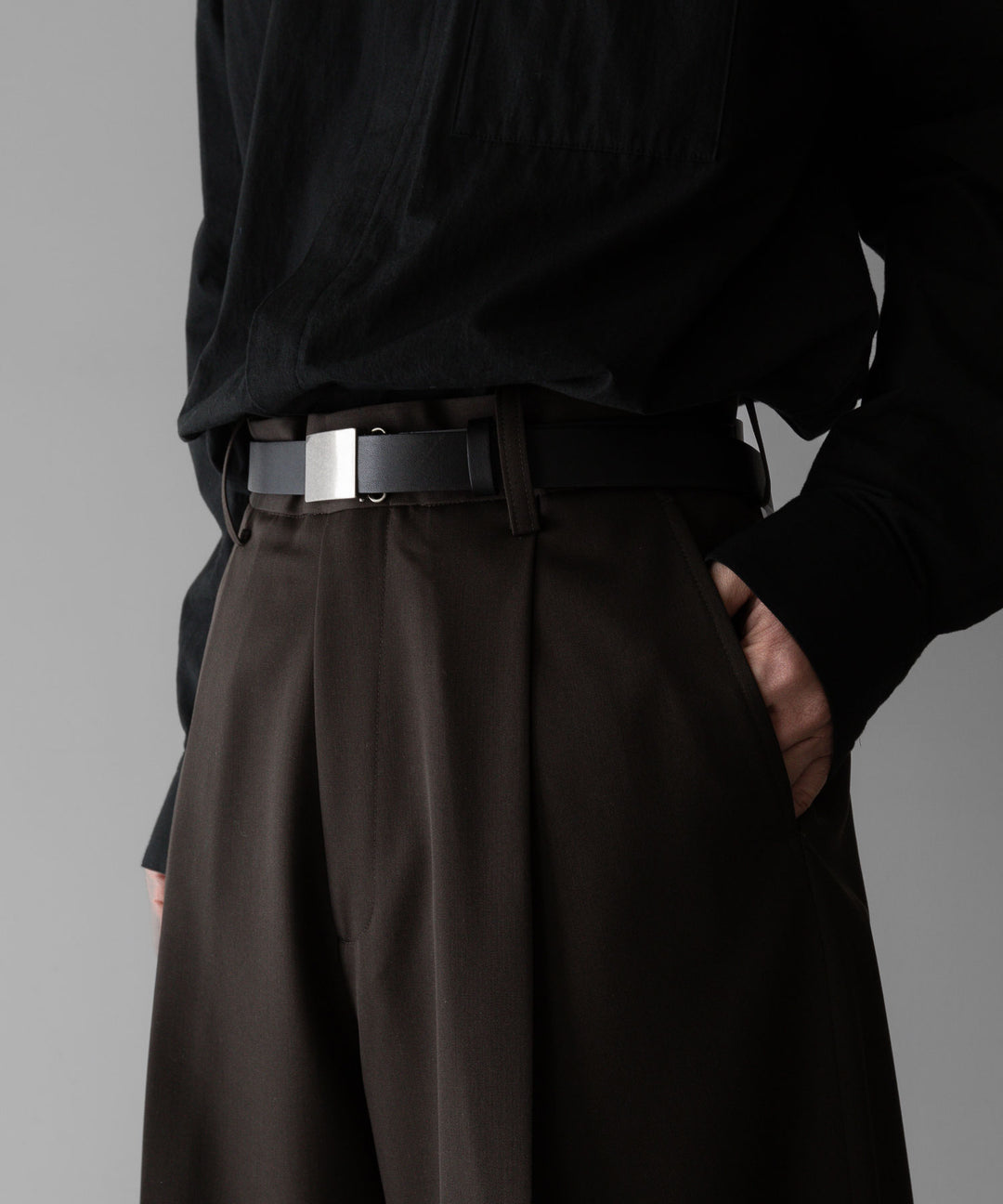 stein(シュタイン)の24SSコレクションEXTRA WIDE TROUSERS のMILITARY KHAKI sessionセッション福岡セレクトショップ 公式通販サイト