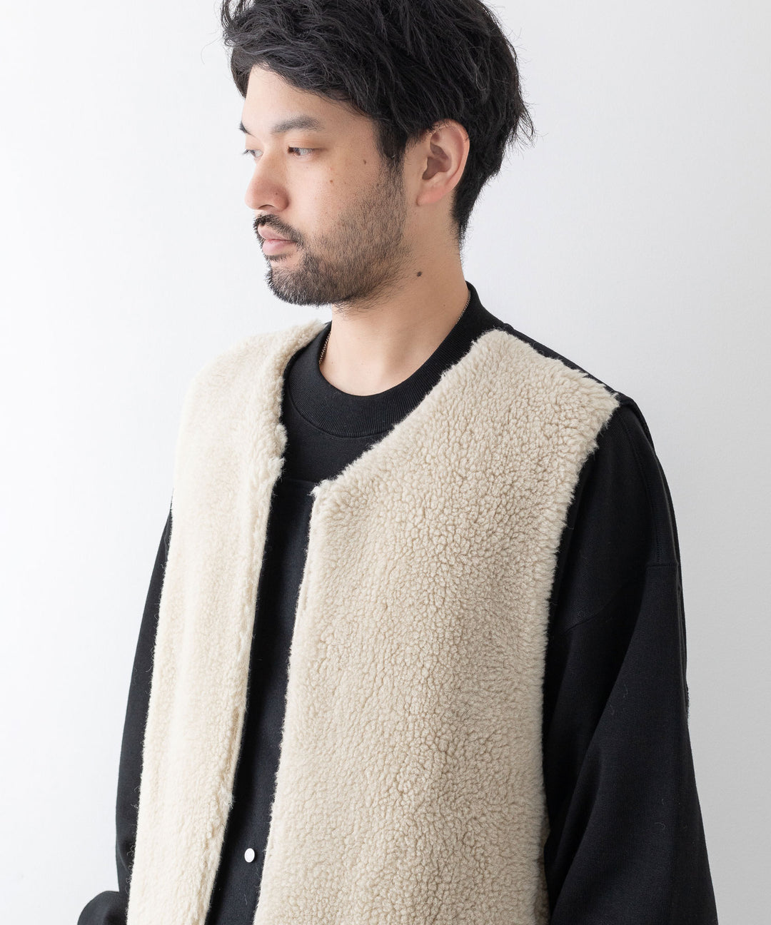 stein(シュタイン)の23AWコレクションWOOL FUR REVERSIBLE VESTのBEIGE 