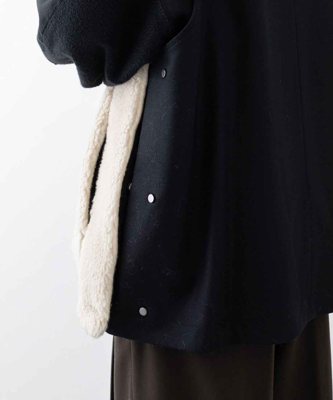 stein(シュタイン)の23AWコレクションWOOL FUR REVERSIBLE VESTのBEIGE 