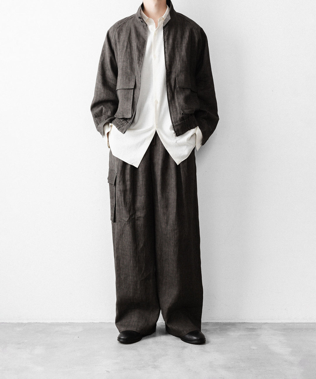 nakedgauge(ネイキッドゲージ)のSUMI LINEN WIDE EASY CARGO PANTS - CHARCOAL GRAYの公式通販サイトsession福岡セレクトショップ