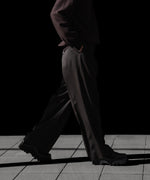 画像をギャラリービューアに読み込む, ssstein(シュタイン)のEASY LONG WIDE TROUSERS (2/90 WOOL GABARDINE) - DARK BROWNの公式通販サイトsession福岡セレクトショップ
