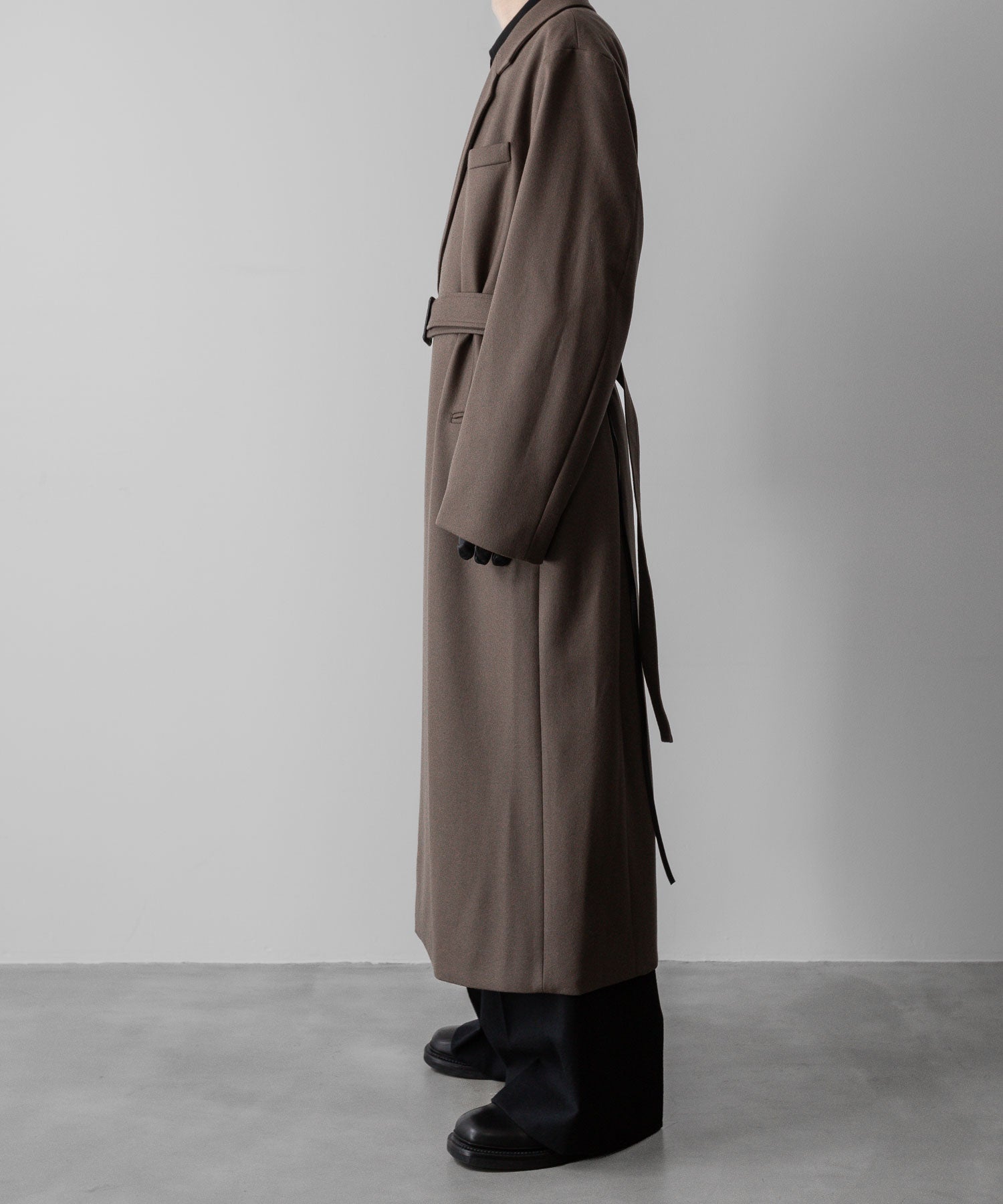 ssstein(シュタイン)の24AWコレクション OVERSIZED MAXI-LENGTH DOUBLE BREASTED COAT - DARK GREIGE 公式通販サイトsession福岡セレクトショップ