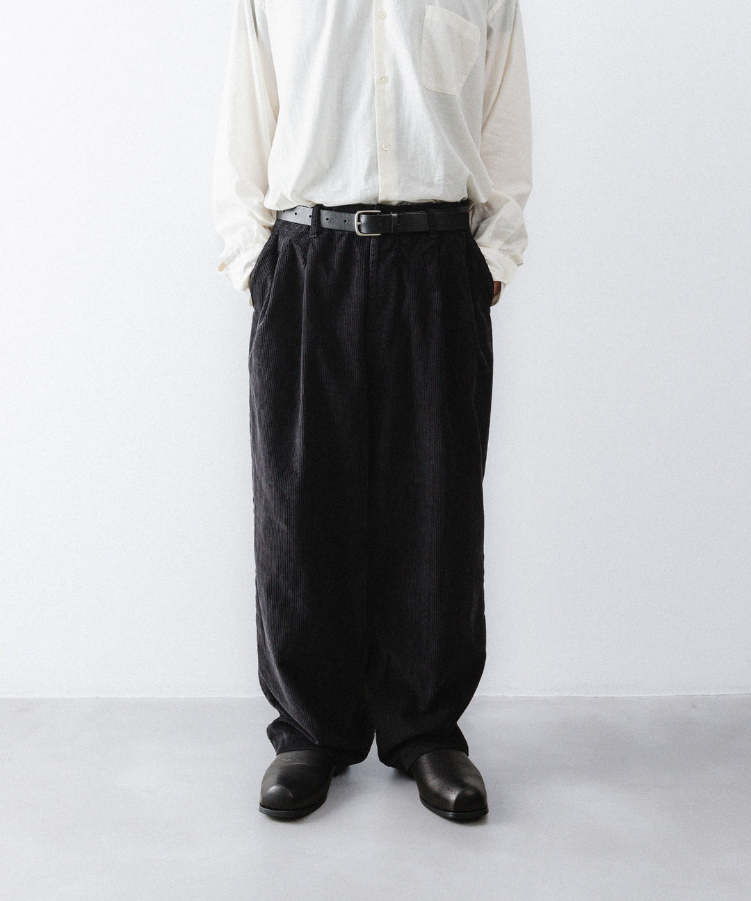 concause-コンコースのCORDUROY WIDE TAPERED SLACKSのBLACK公式通販サイトsession福岡セレクトショップ