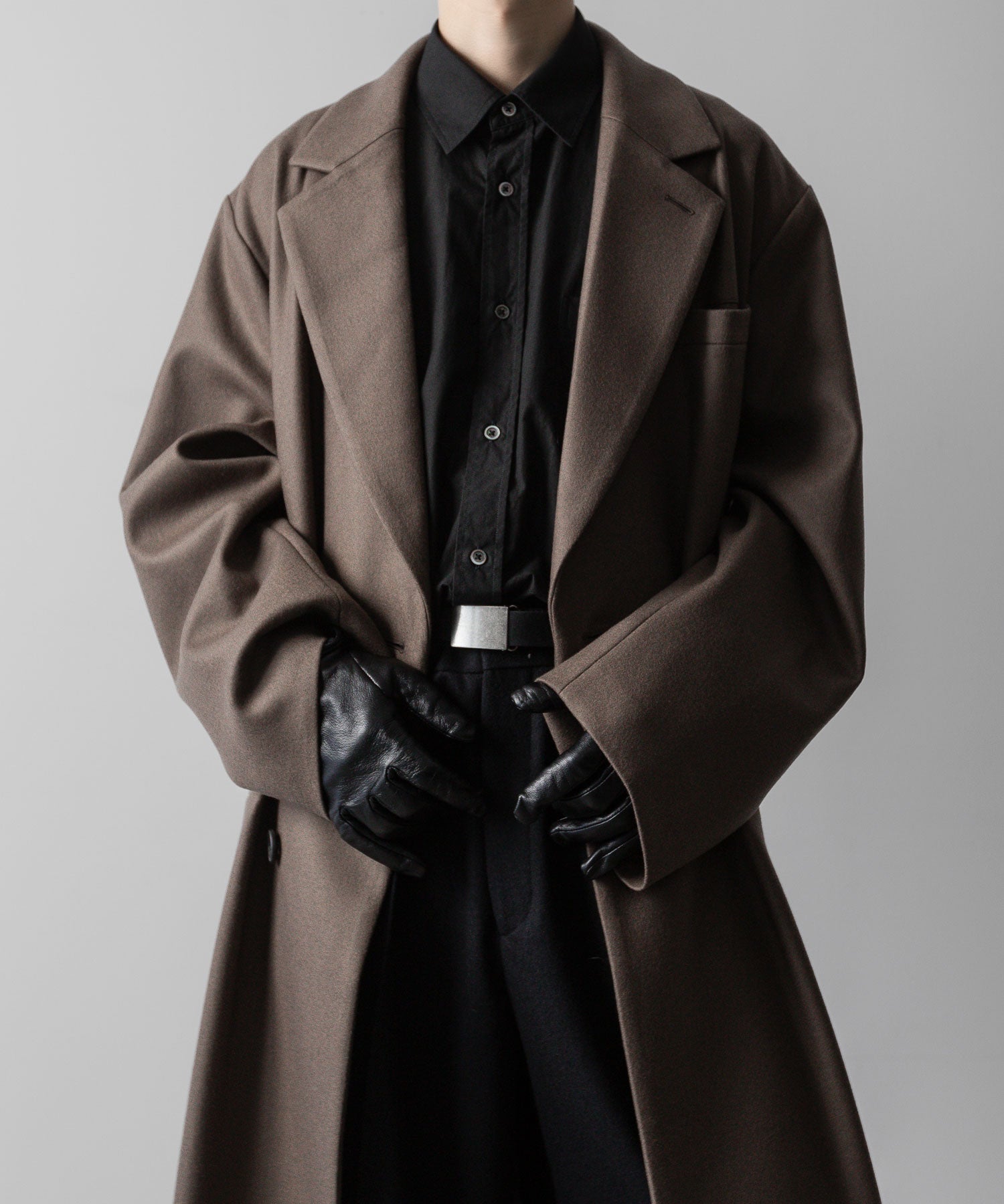 ssstein(シュタイン)の24AWコレクション OVERSIZED MAXI-LENGTH DOUBLE BREASTED COAT - DARK GREIGE 公式通販サイトsession福岡セレクトショップ