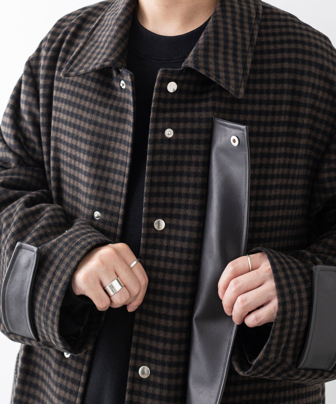 stein(シュタイン)の23AWコレクションLEATHER FLY FRONT LONG JACKETのGINGHAM