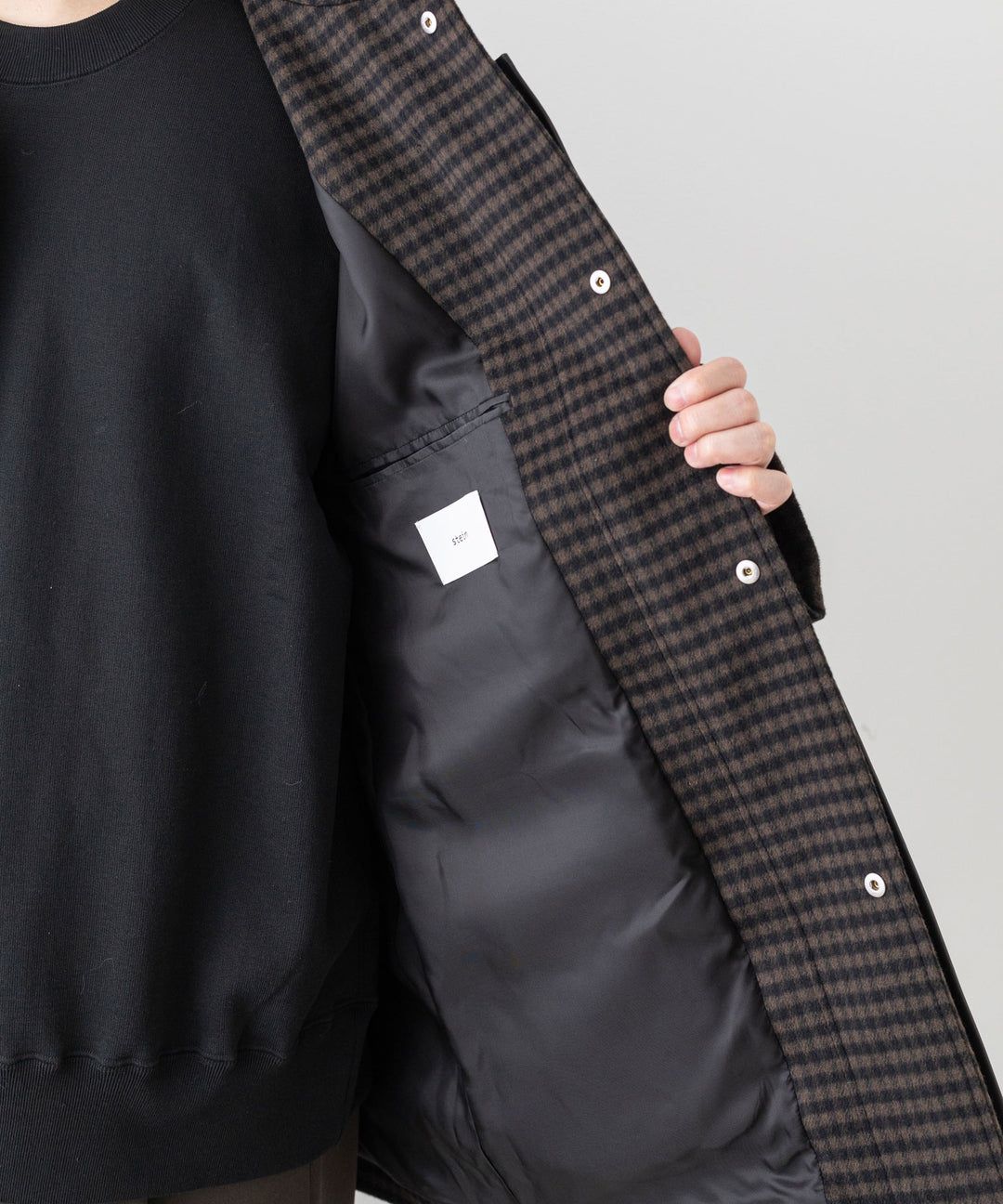 stein(シュタイン)の23AWコレクションLEATHER FLY FRONT LONG JACKETのGINGHAM