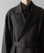 画像をギャラリービューアに読み込む, ssstein(シュタイン)の24AWコレクション DOUBLE LAPELED DOUBLE BREASTED COAT - GREY KHAKI × BLACK 公式通販サイトsession福岡セレクトショップ
