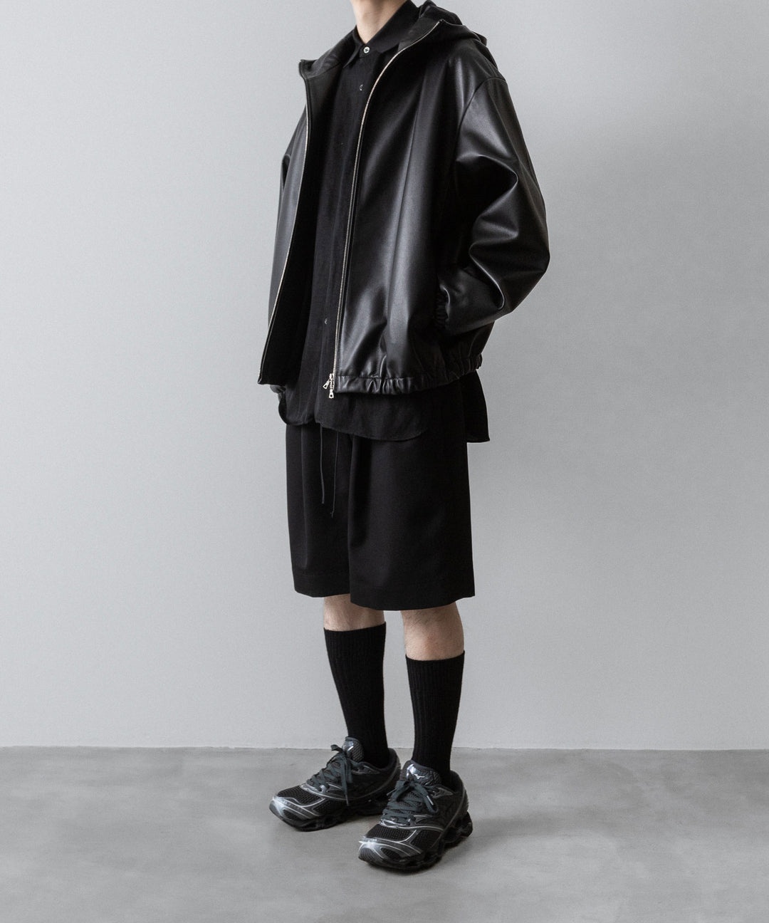 ssstein(シュタイン)の WIDE EASY SHORT TROUSERS(2/90 WOOL GABARDINE) - BLACKの公式通販サイトsession福岡セレクトショップ