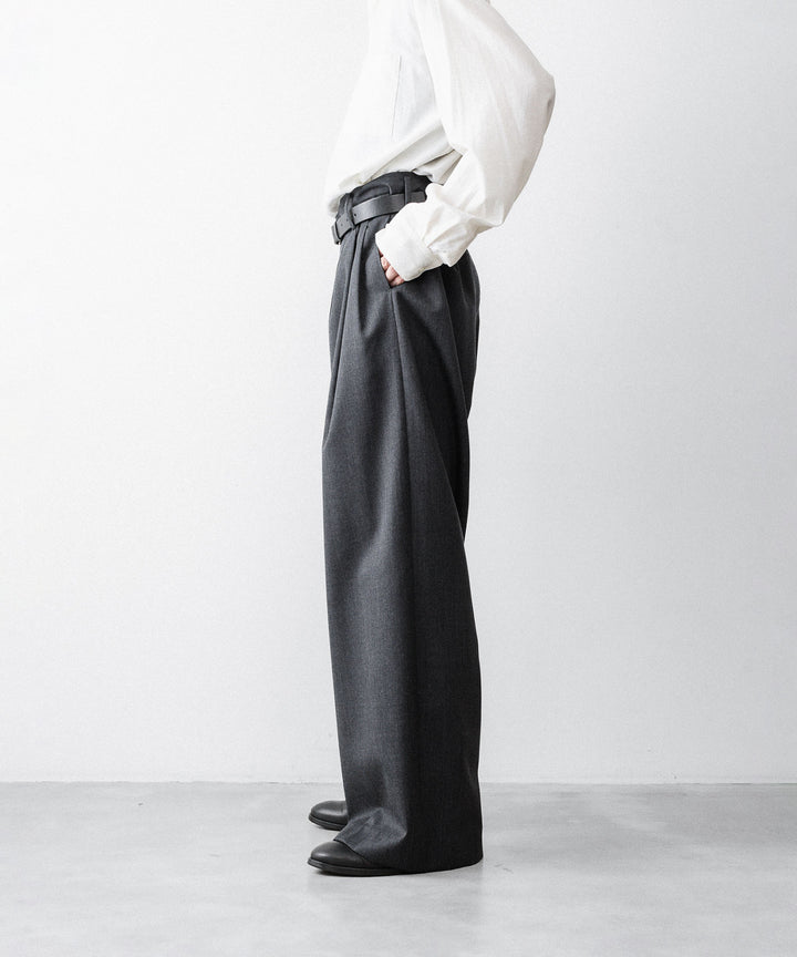 nakedgauge(ネイキッドゲージ)のWOOL GABARDINE 3PLEAT WIDE SLACKS - CHARCOAL GRAYの公式通販サイトsession福岡セレクトショップ