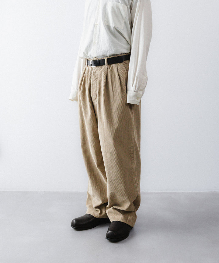 【concause】 CORDUROY WIDE TAPERED SLACKS - BEIGE