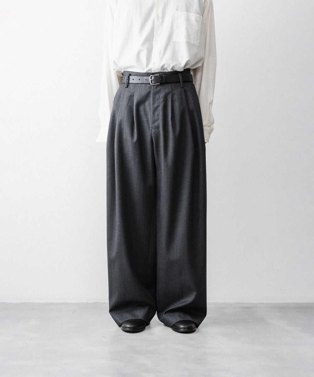 nakedgauge(ネイキッドゲージ)のWOOL GABARDINE 3PLEAT WIDE SLACKS - CHARCOAL GRAYの公式通販サイトsession福岡セレクトショップ