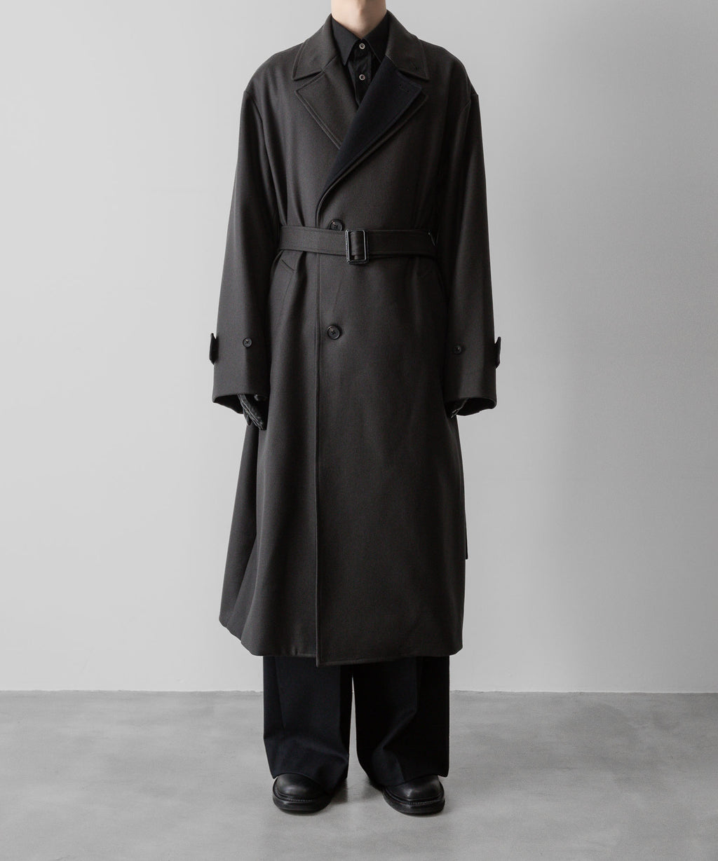 ssstein(シュタイン)の24AWコレクション DOUBLE LAPELED DOUBLE BREASTED COAT - GREY KHAKI × BLACK 公式通販サイトsession福岡セレクトショップ