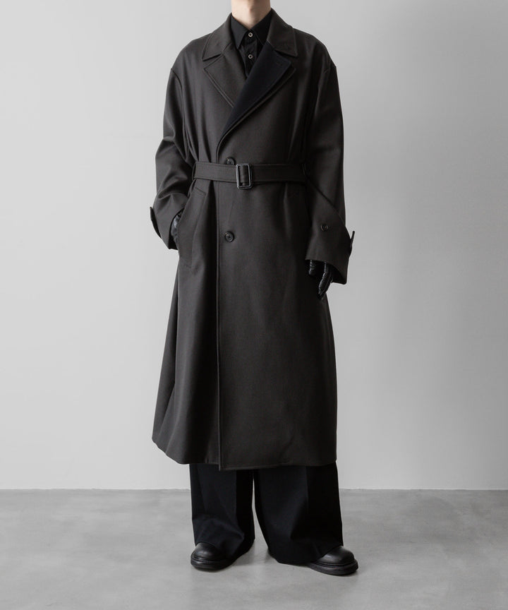 ssstein(シュタイン)の24AWコレクション DOUBLE LAPELED DOUBLE BREASTED COAT - GREY KHAKI × BLACK 公式通販サイトsession福岡セレクトショップ