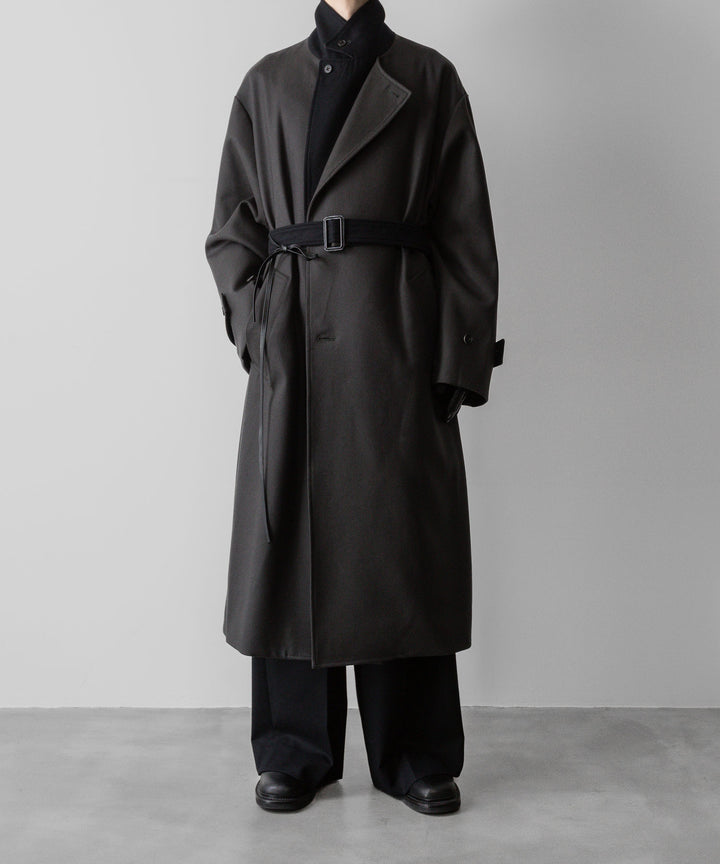 ssstein(シュタイン)の24AWコレクション DOUBLE LAPELED DOUBLE BREASTED COAT - GREY KHAKI × BLACK 公式通販サイトsession福岡セレクトショップ