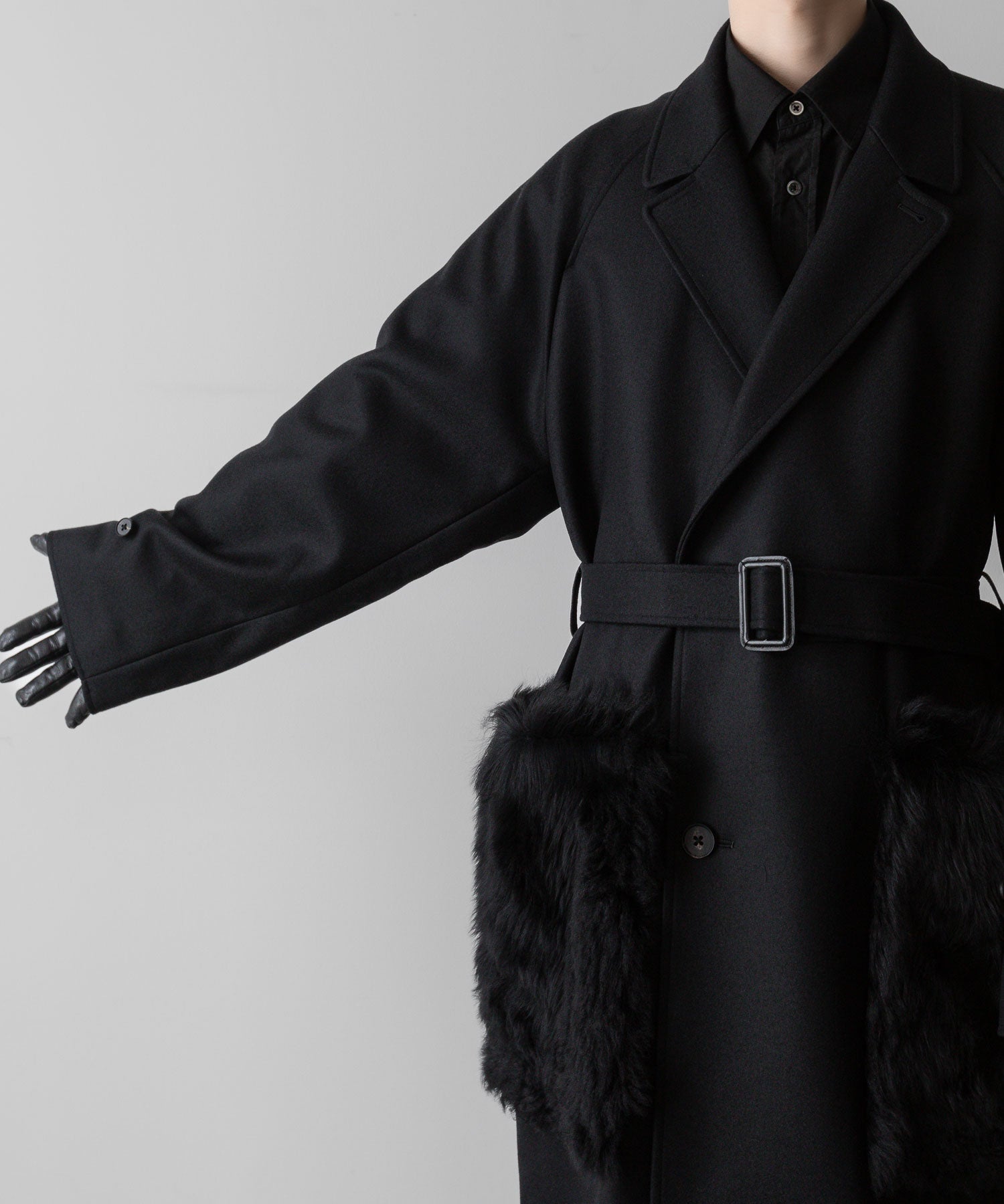 ssstein(シュタイン)の24AWコレクション OVERSIZED POCKET COAT (POCKET FUR) - BLACK 公式通販サイトsession福岡セレクトショップ